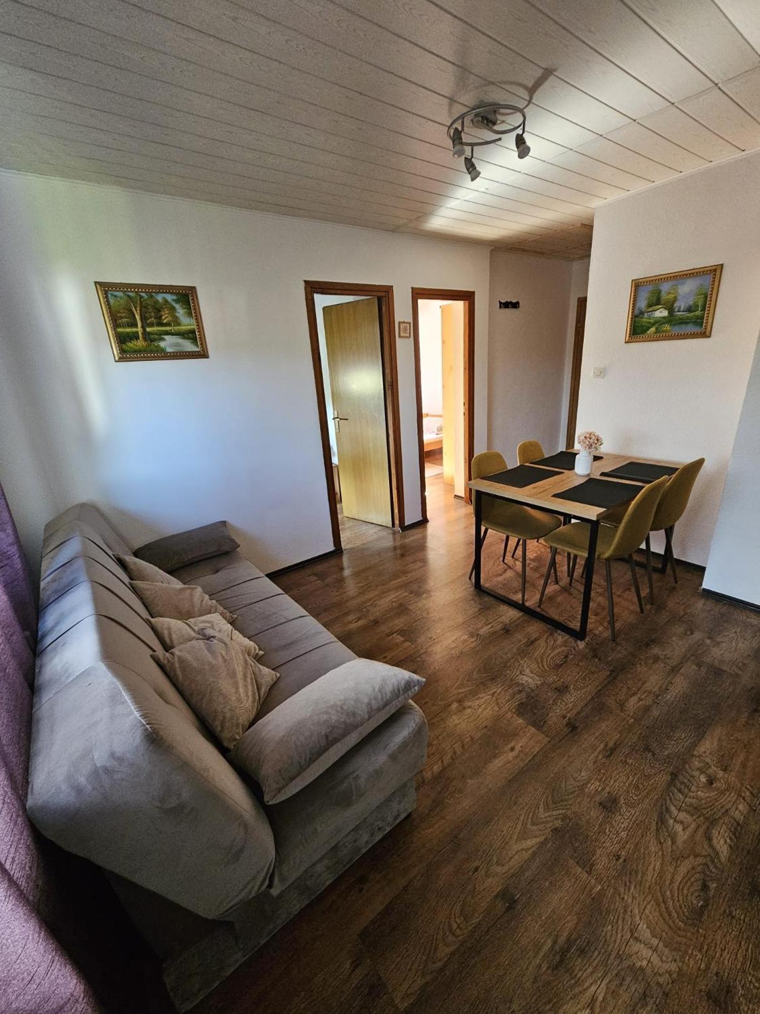 House Petra Apartment Раковица Екстериор снимка